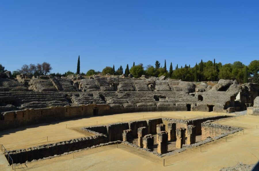 Italica, city of emperors - Meeting at the Conjunto Arqueológico de Itálica: start without stress