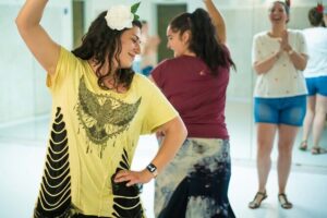 Learn Flamenco in 90 minutes - Gift flower - What You Really Do in 90 Minutes: Hands, Taps, Body