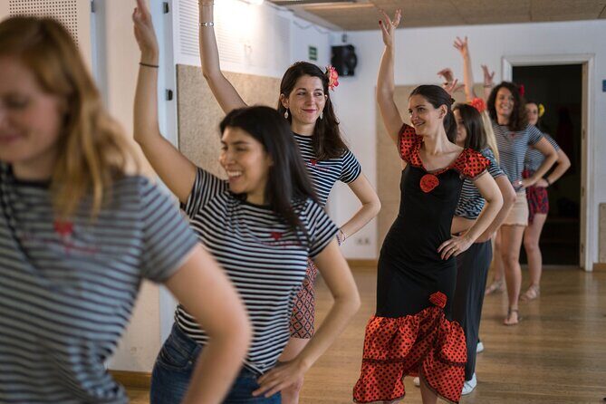 Learn Flamenco in 90 minutes - Gift flower - Private Group Energy in a Big Seville Setting