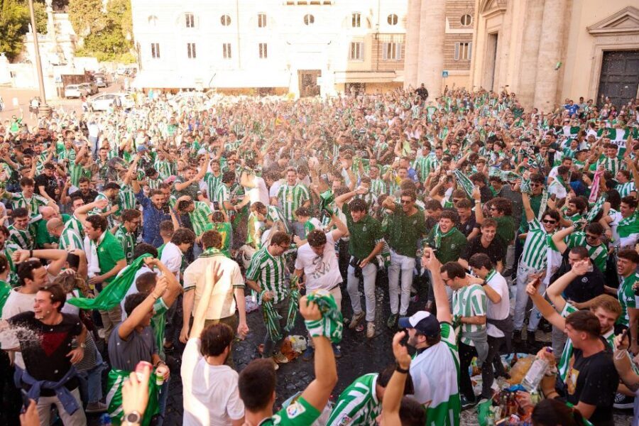 Live Real Betis football matches & atmosphere with local fan - Fan zone first: learn Betis and La Liga customs before kickoff