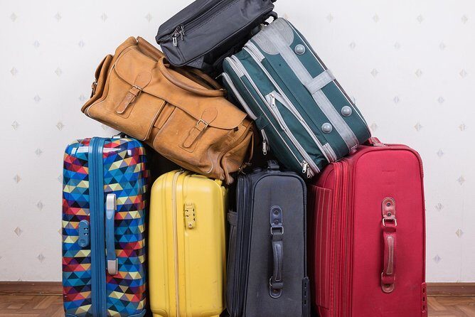 Luggage Room in Seville City Centre - Where your bags go: Naturanda offices and secure storage