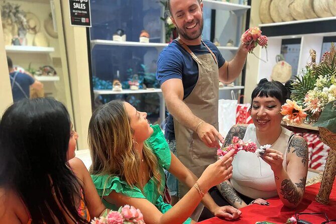 Make a traditional "tocado" sevillano - Key things I’d bet on before you go