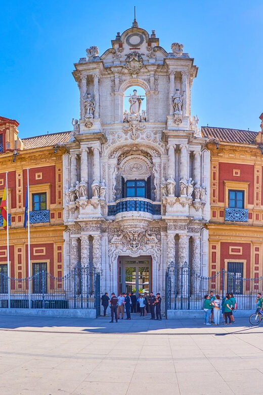 NOSIESTA | Guided E-Bike Tour Sevilla | ENGLISH (NATIVE) - Alameda de Hércules to Plaza de San Francisco: city life meets landmarks