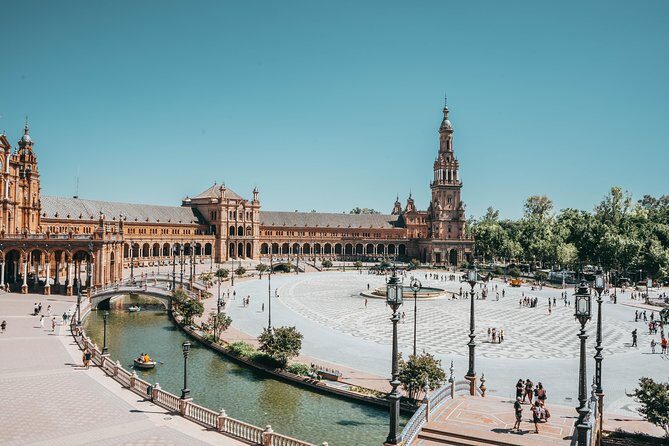 One-way Private Transfer From/To Sevilla Airport - Door-to-Door Arrival: Getting Dropped Near Your Hotel