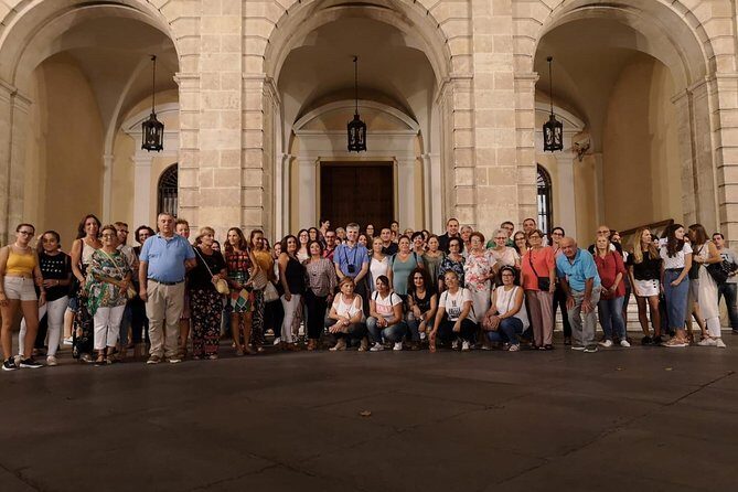 Paranormal Seville Tour in Spanish - Guides set the ceiling (and this one gets praised for a reason)