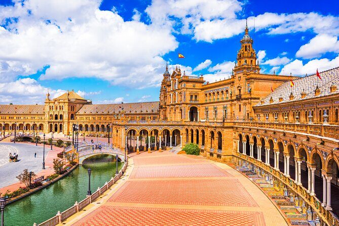 Private Monumental Walking Tour in Seville - Seville Cathedral and the Giralda: Moorish origins meet Gothic power