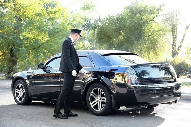 Private One-way Airport Transfer From Seville Airport To Seville - Car Comfort and Practical Pricing (Is $60 Worth It?)