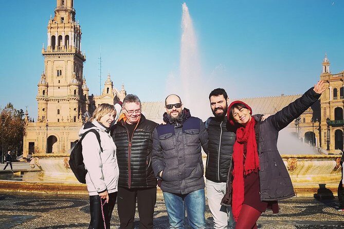Private personalized Seville street tour of 2.5 hours - Cathedral and Real Alcázar: seeing the stars from the outside (and doing it right)