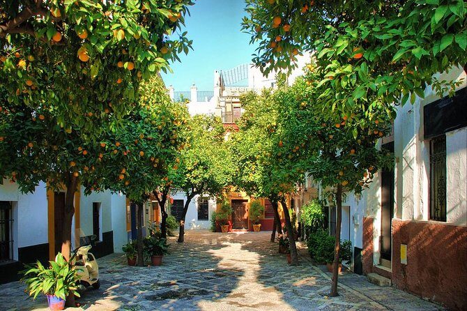 Private Sevilla Tour for families with children and teens... - Plaza de España views: the classic Sevilla photo stop, timed for families