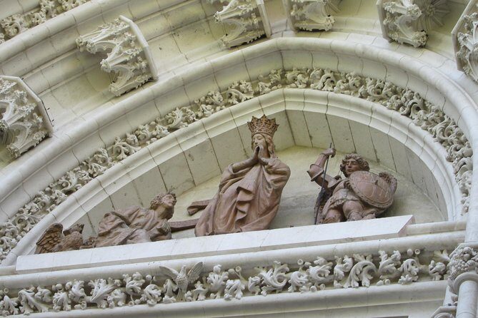 Private tour Royal Palace+Cathedral+old Jewish neighbourhood - Real Alcázar: Gothic grandeur meets Mudéjar palace craft