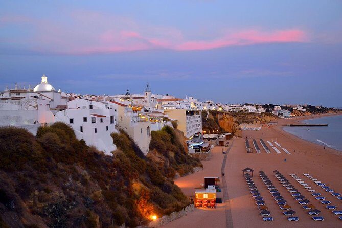 Private Transfer from Seville to Faro (FAO) Airport - Arrival at Faro Airport: Dropping at the Right Door (and Waiting Rules)