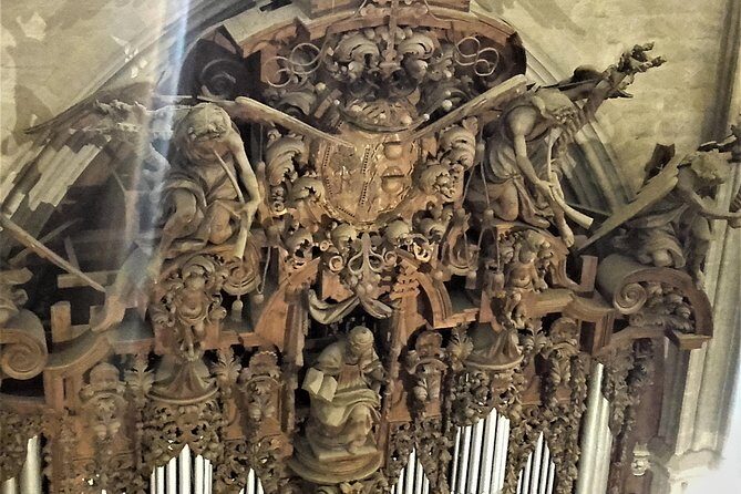 Private visit Cathedral and Royal Alcazares of Seville - Who this private tour is best for (and who might want something else)