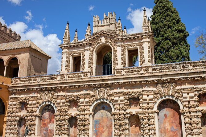 Private visit to the Real Alcazar of Seville (tickets included) - María Padilla baths and the Mercury pond: why these stops matter