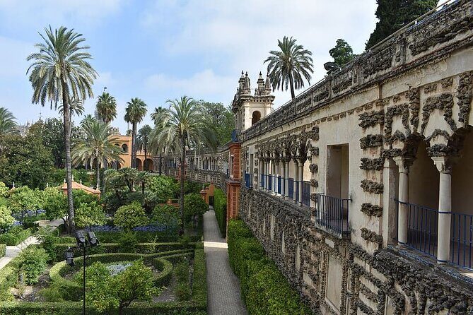 Private visit to the Real Alcazar of Seville (tickets included) - Who should book this private Alcázar visit (and who might not)