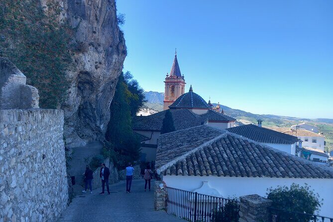 Ronda and White Villages from Seville-Small Group - Zahara de la Sierra: Breakfast, Reservoir Calm, and a Castle View Worth the Climb