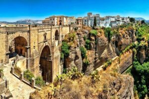 Ronda and White Villages Guided Day Tour from Seville - Pickup from Seville at 9:00 am: timing and how to keep the day smooth