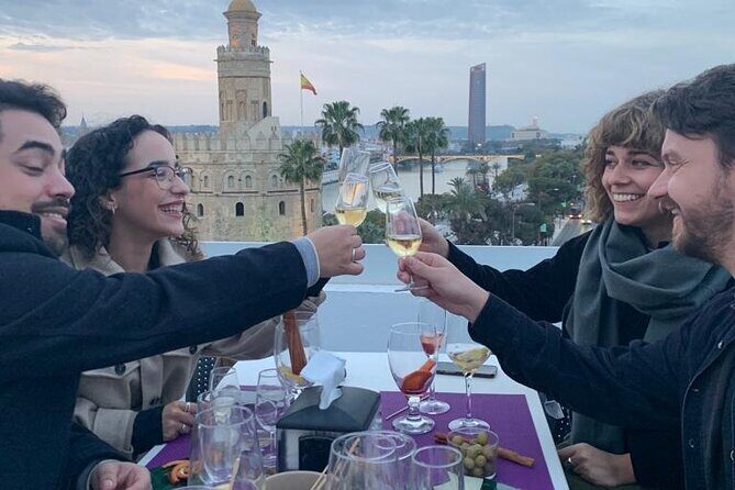 Sangria Tasting Experience - Olives and local cheese: the snack pairing that prevents the buzz from tipping
