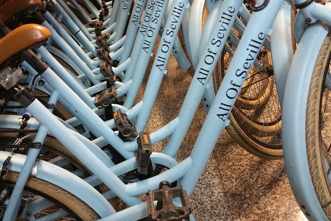 Sevilla Bike Rental - Meeting point at C. Arjona: getting started without fuss