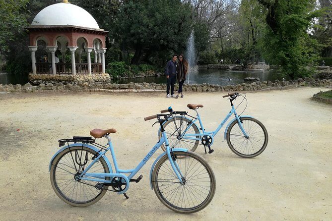Sevilla Daily Bike Tour - The ride style: short stops, mostly easy cycling, and a pace you can manage