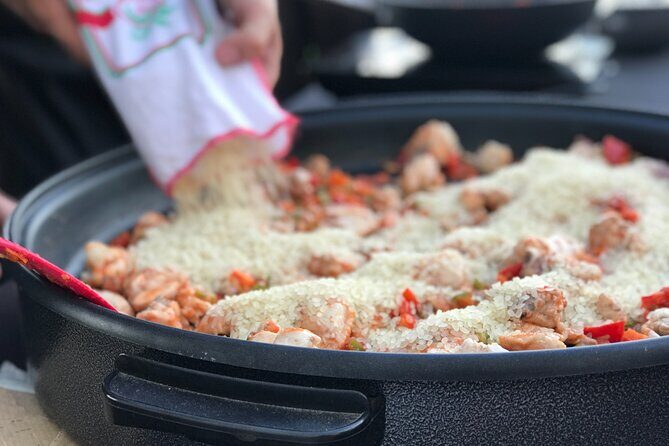 Sevilla: Rooftop Paella Cooking Class & 30-minute expert Q&A - Why Rooftop Paella in Seville Feels Different at Sunset