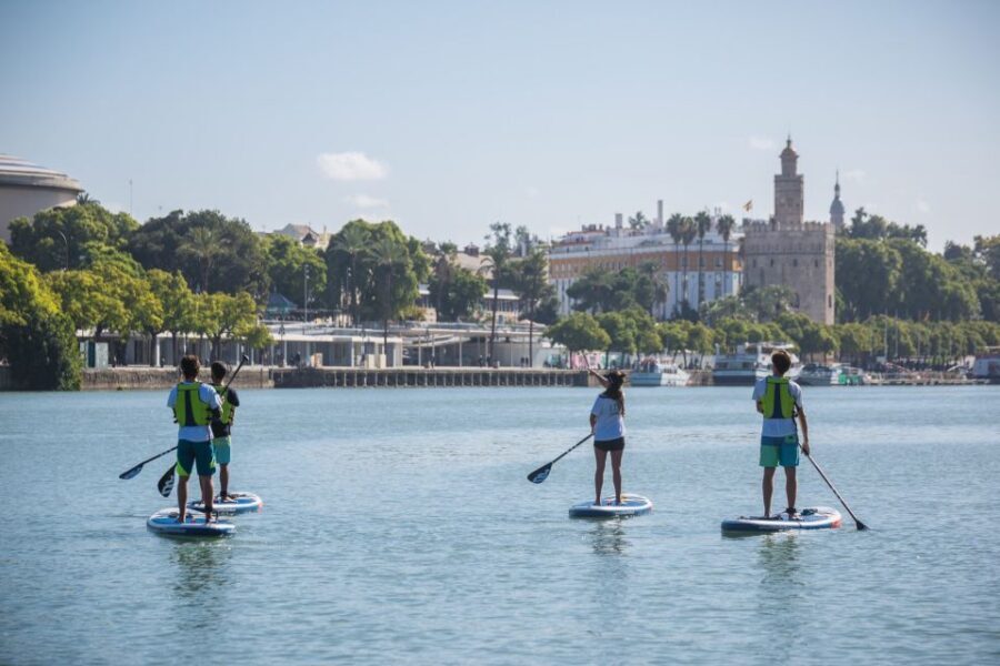 Seville: 1.5-Hour Daytime Standup Paddleboarding Tour - Start at C. Betis 19: getting kitted up without wasting time