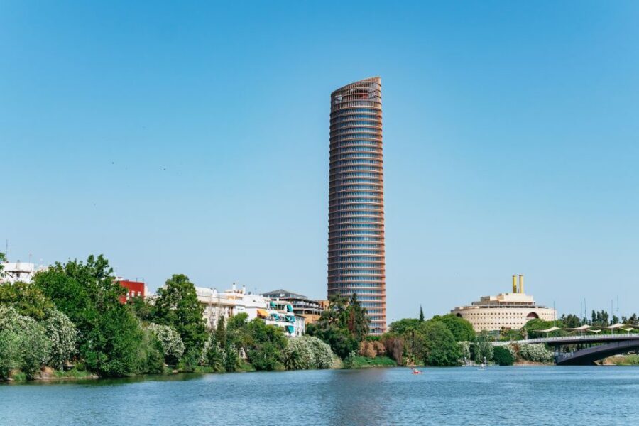 Seville: 1-Hour Guadalquivir River Sightseeing Eco Cruise - Timing choices: daylight, sunset, and festive evening views