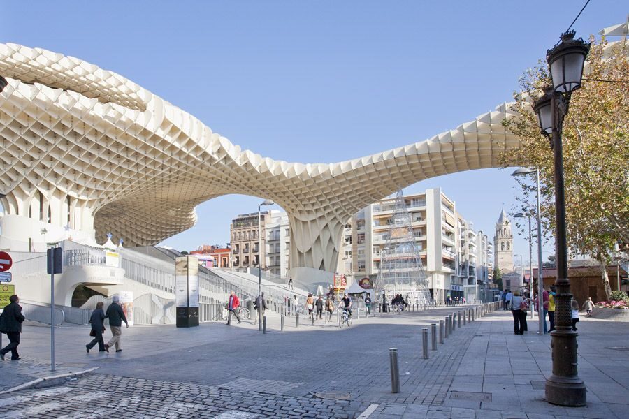 Seville 4-Hour Guided Walking Tour - Tapas, beer, and wine: the included break that keeps the tour human