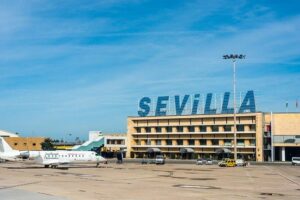 Seville Airport Transfer - Vehicle choice and luggage: small detail, big stress-saver