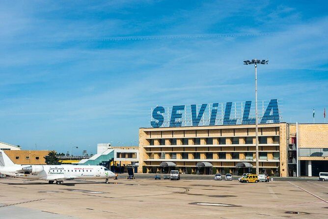 Seville Airport Transfer - Vehicle choice and luggage: small detail, big stress-saver