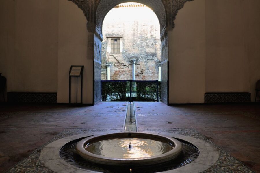 Seville: Alcazar & Cathedral Skip-the-Line Guided Tour - Key things to know before you go