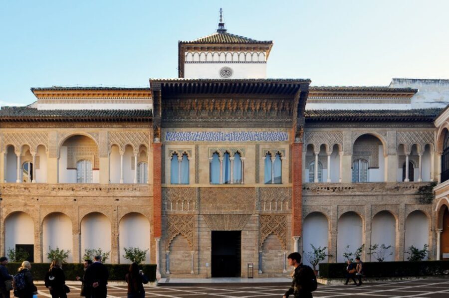 Seville: Alcazar & Cathedral Skip-the-Line Guided Tour - Seville Cathedral: how you’ll get more out of the 1-hour guided walk