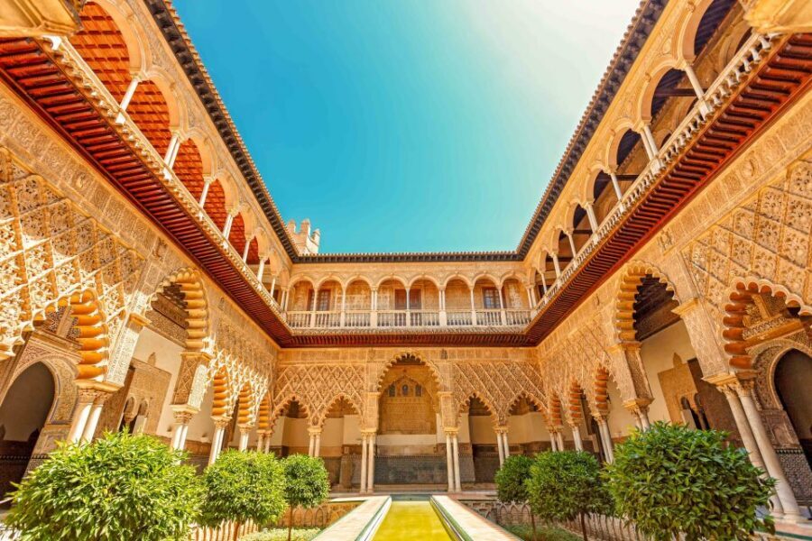 Seville: Alcázar Guided Palace Tour with Priority Access - Gardens: when the palace opens up beyond the rooms