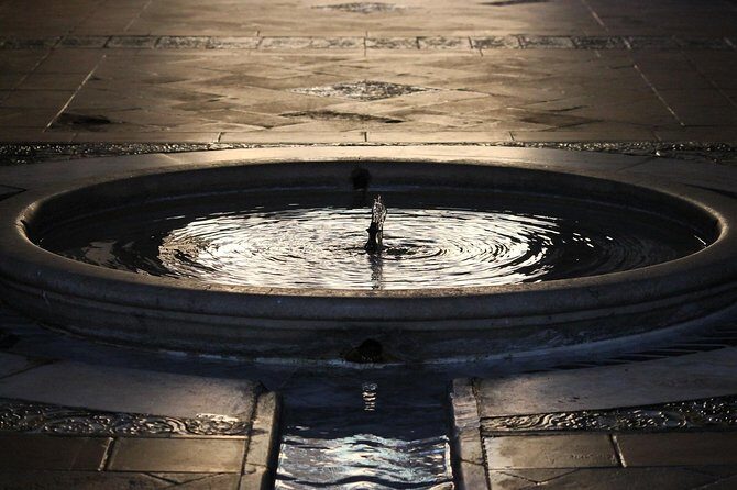 Seville Alcázar: Guided Premium Tour with Priority Entrance - Real Alcázar of Seville: the highlights you actually want