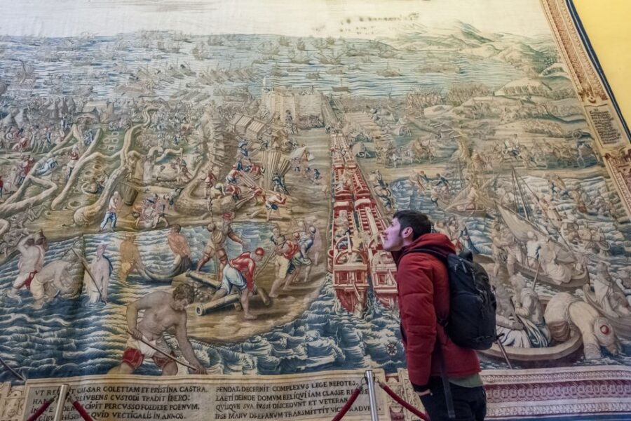 Seville: Alcázar Guided Tour - Who should book this Alcázar guided tour?