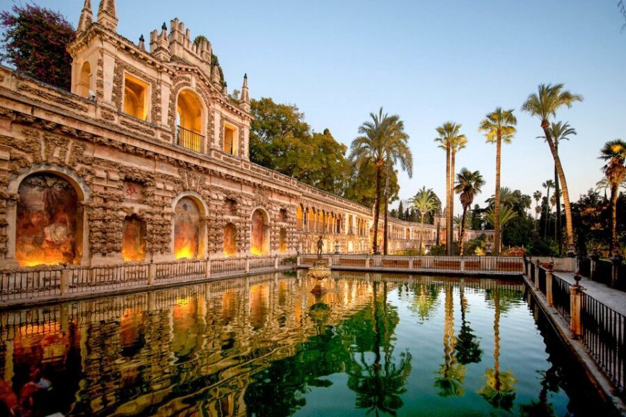 Seville: Alcazar Skip-the-Line Guided Tour with Tickets - Skip-the-line at the Alcázar: how much stress you save