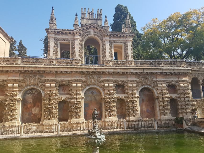 Seville: Alcázar Tour with Tickets Included - How the 90 minutes actually feels on your feet