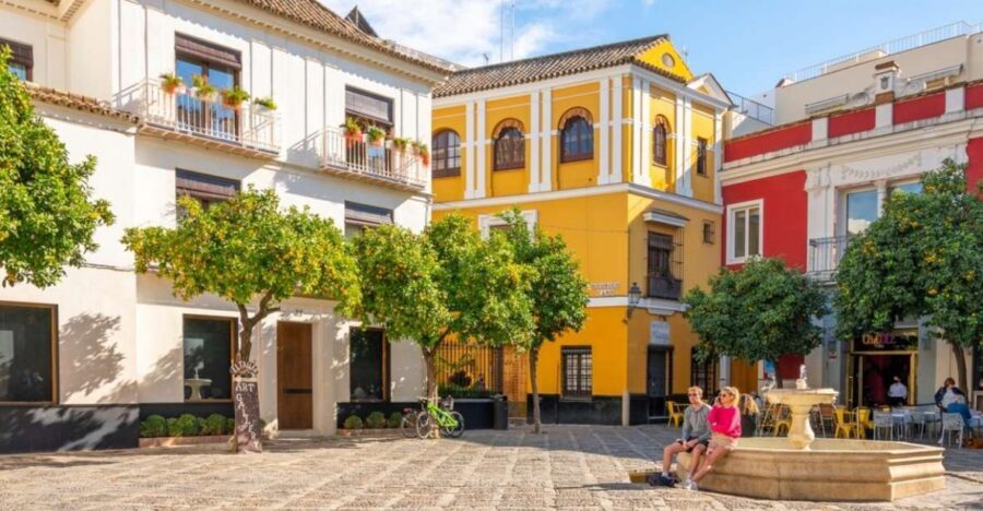 Seville: Barrio de Santa Cruz Small Group Walking Tour - Barrio de Santa Cruz: why this Jewish Quarter walk works