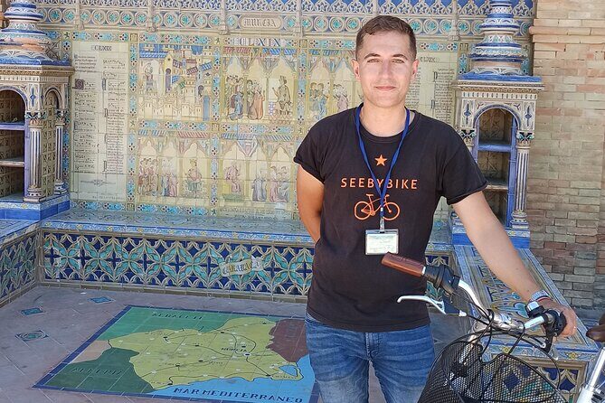 Seville Bike Tour (Private Tour) - Parque de María Luisa + Plaza de España: gardens and architecture at human pace
