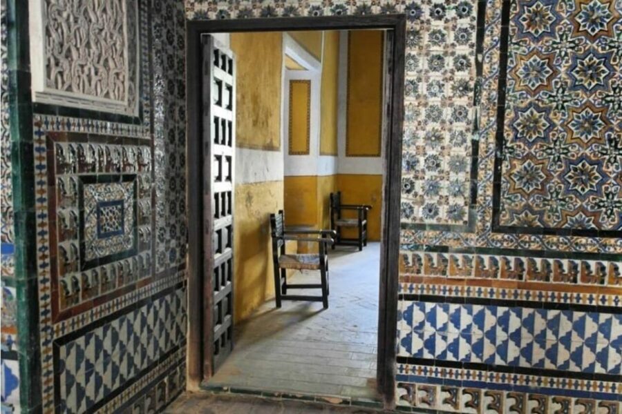 Seville: Casa de Pilatos and Condesa de Lebrija Palace Tour - Who should book this Seville palaces tour