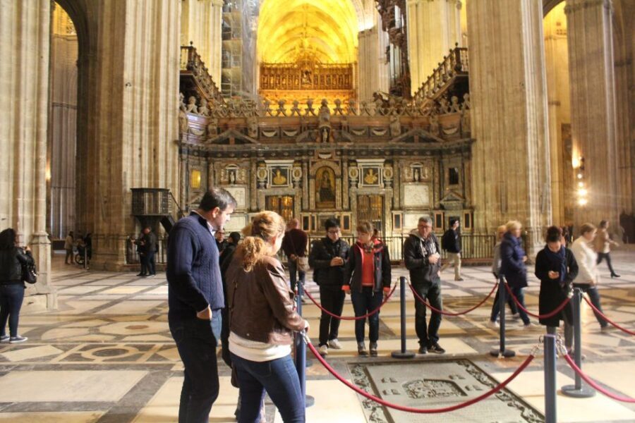 Seville: Cathedral 1-Hour Guided Tour - Looking up at Seville from the Giralda tower