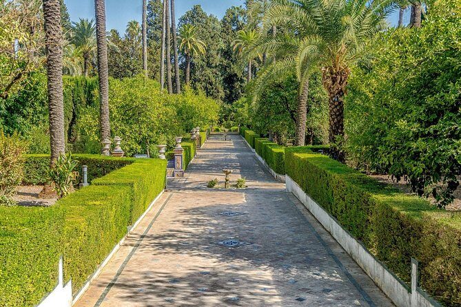 Seville Cathedral, Alcazar, and Jewish Quarter Skip-the-Line Combo Tour - How Long Is Enough? The 3.5-Hour Reality Check