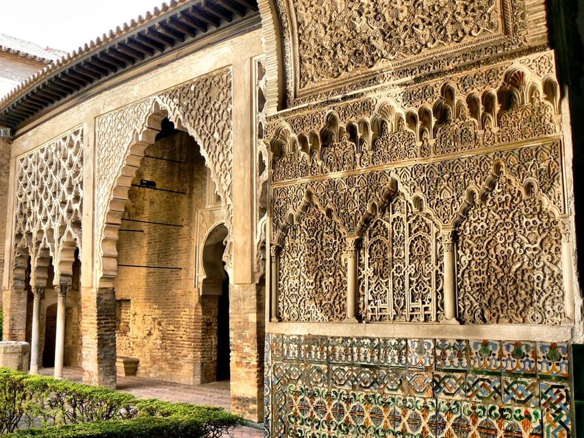 Seville: Cathedral & Alcázar Guided Tour with River Cruise - How the Guadalquivir river cruise works (and why it can be a win or a letdown)