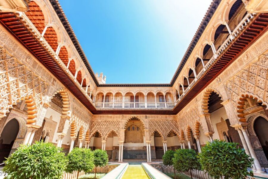 Seville: Cathedral and Alcázar Guided Tour - Alcázar of Seville: Islamic art meets royal power