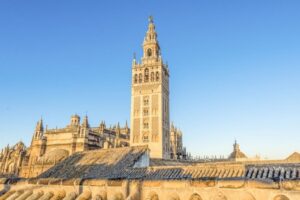 Seville Cathedral and Giralda Tower Guided Tour and Tickets - Skip-the-Line Seville Cathedral: How to See the Big Moments Without Getting Lost