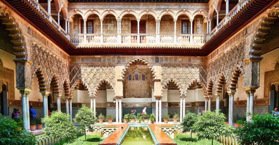 Seville: Cathedral, Giralda & Alcázar Guided Tour - Key highlights at a glance