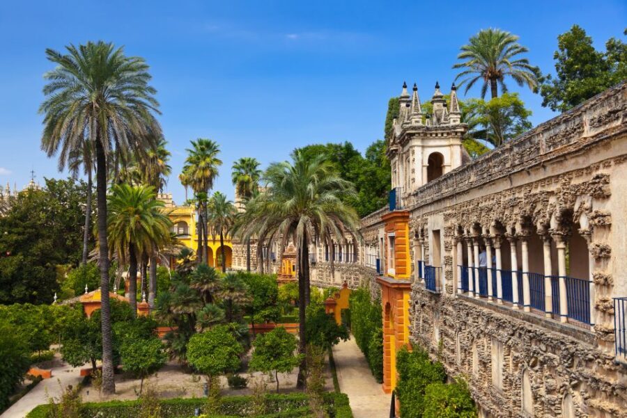 Seville: Cathedral, Giralda, and Alcazar Guided Tour - Gardens and palace highlights: what you should expect to see