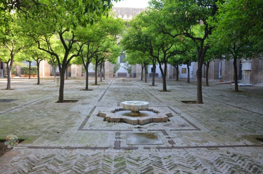 Seville: Cathedral, Giralda, and Royal Alcázar Guided Tour - Price and Value: Is $69 Worth It for Cathedral, Giralda, and the Alcázar?
