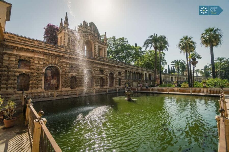 Seville: Cathedral, Giralda, and Royal Alcázar Guided Tour - Seville Cathedral: Gothic Scale, Stained Glass, and the Columbus Connection