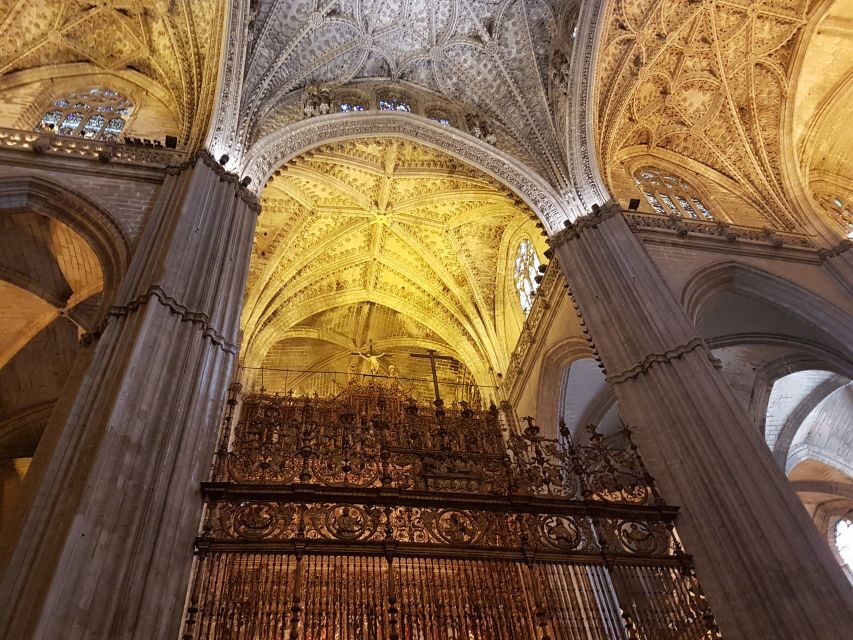 Seville Cathedral & Giralda Private Tour including tickets - Key highlights worth your attention