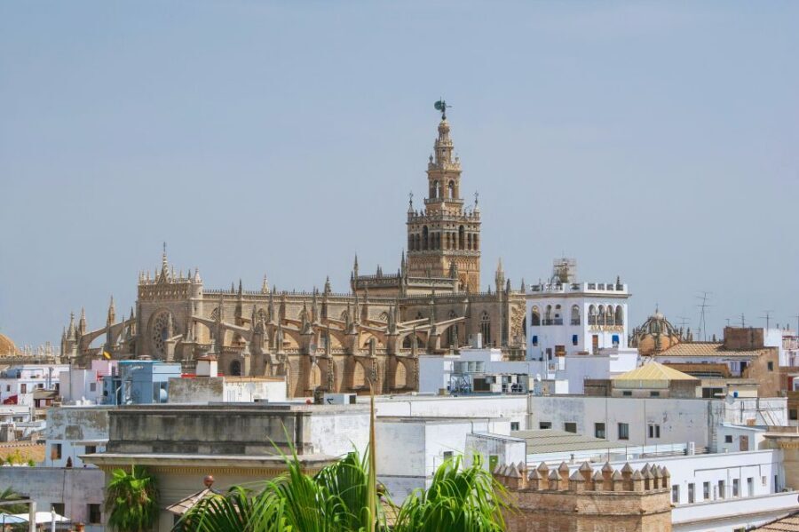 Seville Cathedral & Giralda Private Tour including tickets - Why Seville Cathedral + Giralda feels like one connected story